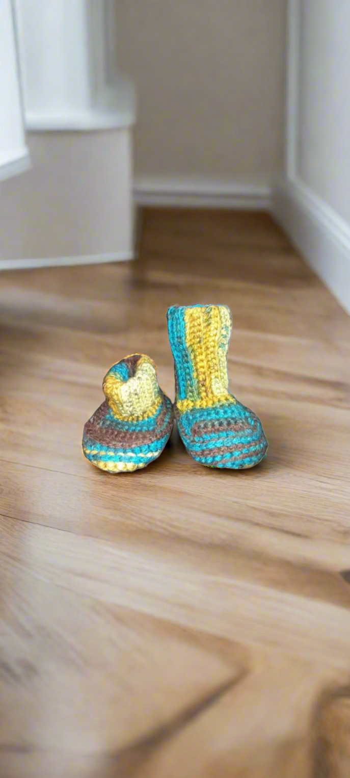Moss & Moon Moccs