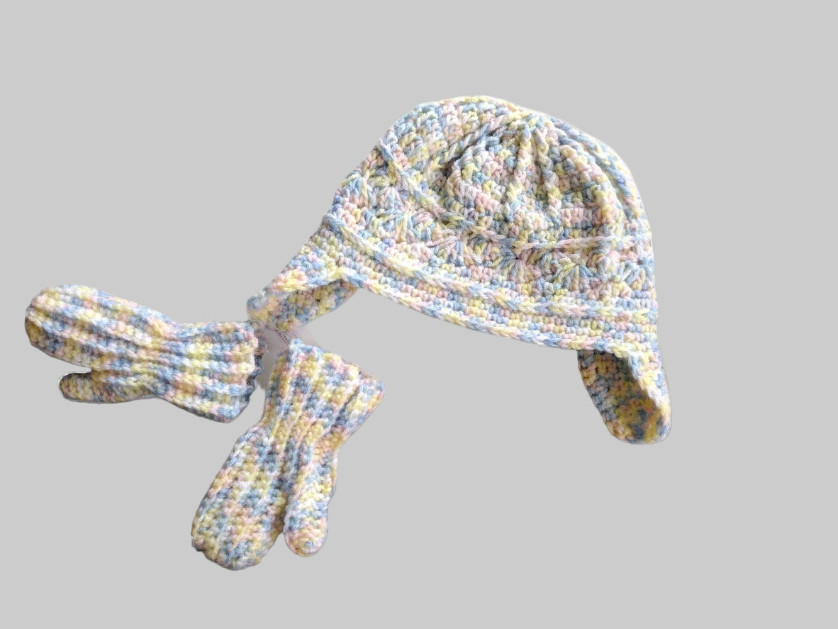 Snuggle Puff Set : For tiny explorers with chilly cheeks and big charm.
