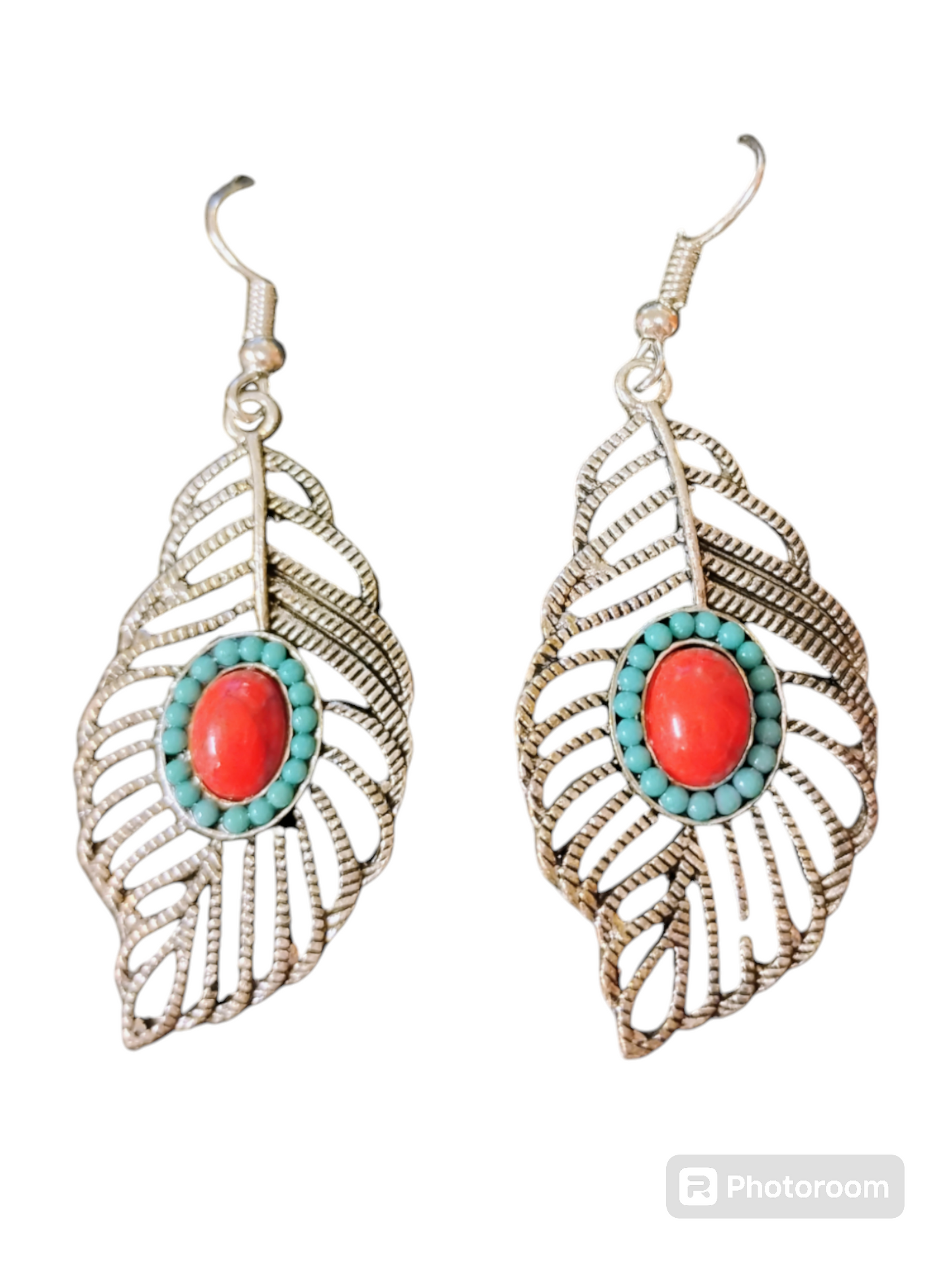 Redroot Featherlights – Bold. Elemental. Free.