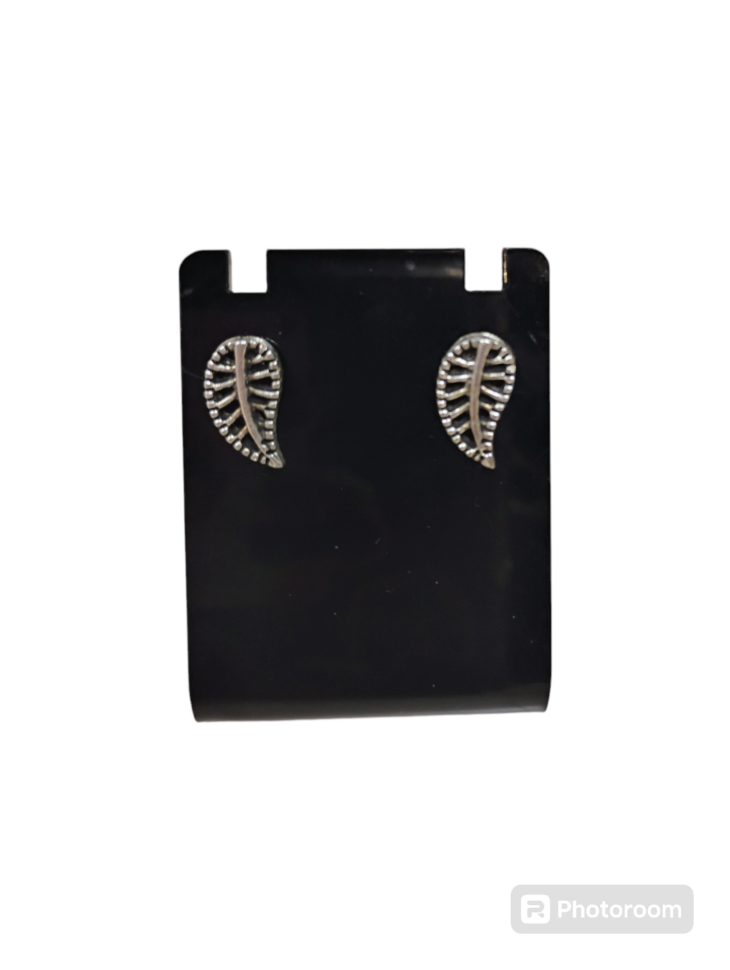 Leaf & Loom Earring Duo – Earthy. Intricate. Soul-stirred.