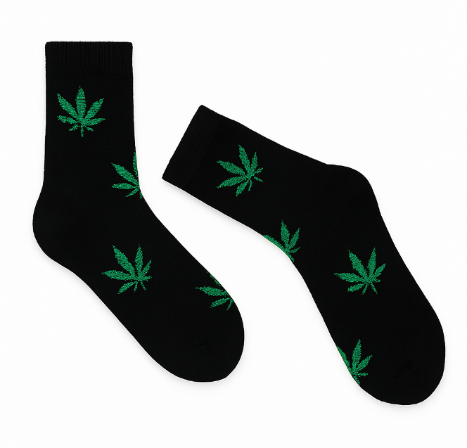 Toe-ke Up – Men’s Tall Leaf Print Crew Socks